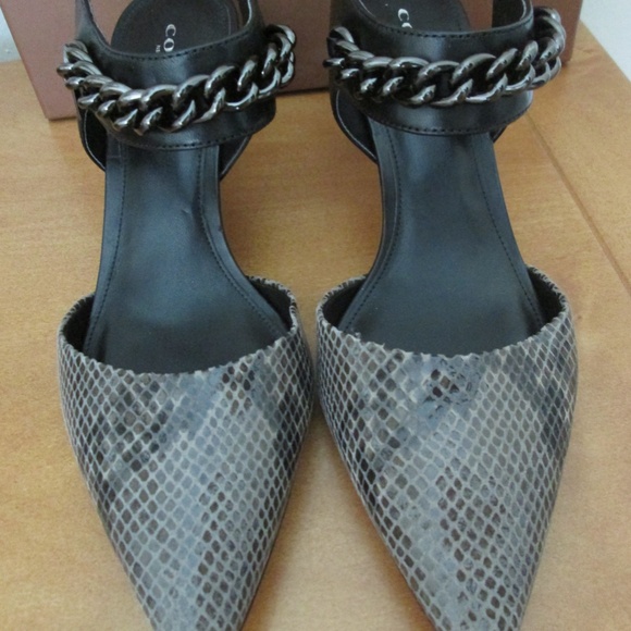 Coach Garland Snakeskin Heels - Size 8 - Picture 5 of 7